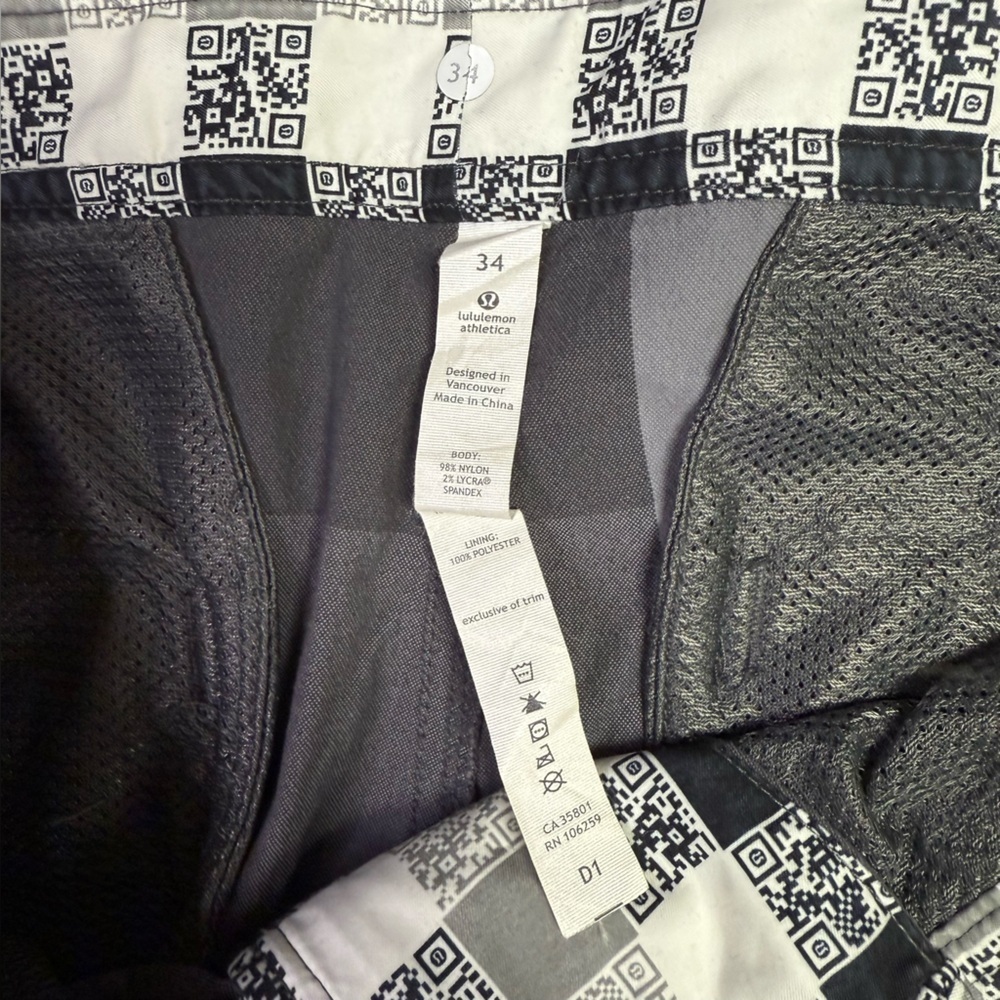 Lululemon Men's Kahuna Chino Shorts Size 34 Gray Plaid Checkered Golf Run Casual - Picture 3 of 8